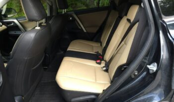 
									Toyota  RAV-4  2015 full								