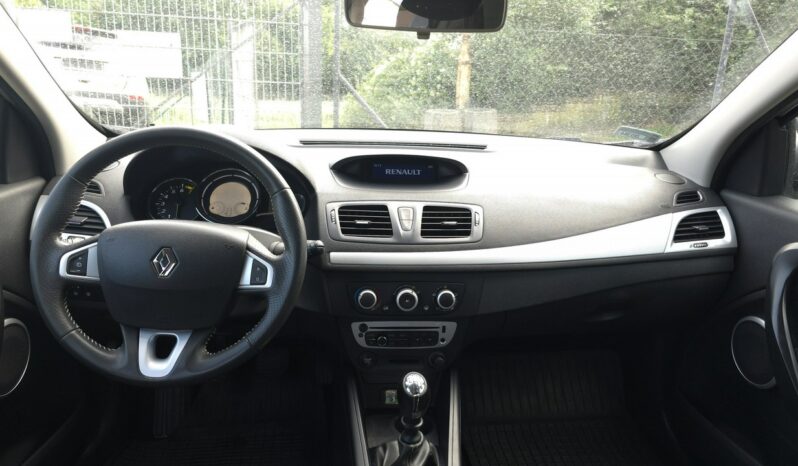 
								Renault  Megane  2012 full									