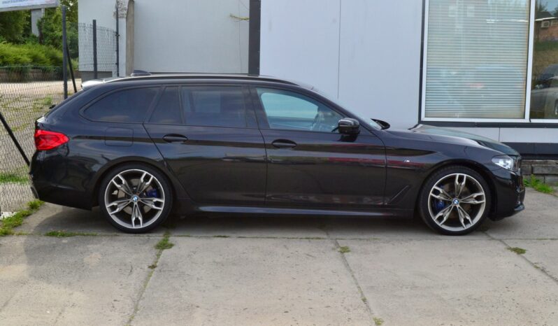 
								BMW  530  2019 full									