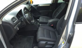 
									Volkswagen  Golf  2010 full								