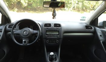 
									Volkswagen  Golf  2010 full								