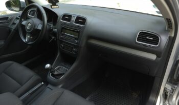 
									Volkswagen  Golf  2010 full								