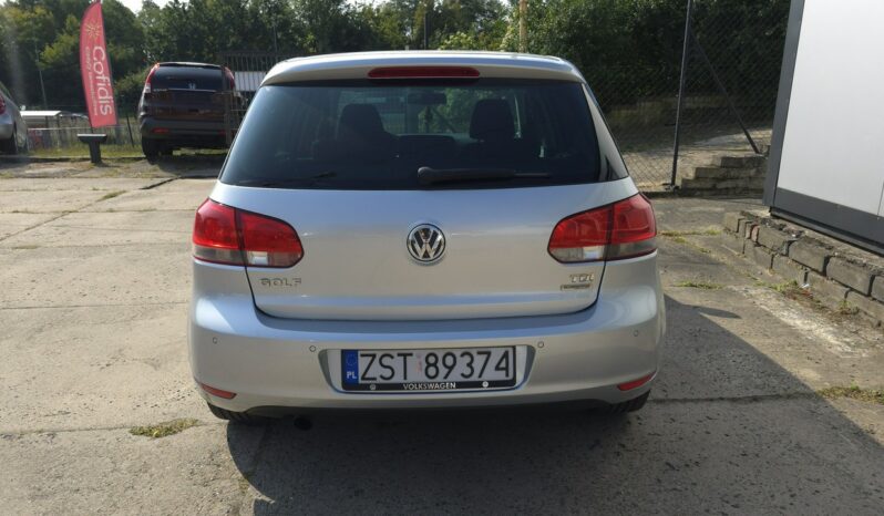 
								Volkswagen  Golf  2010 full									