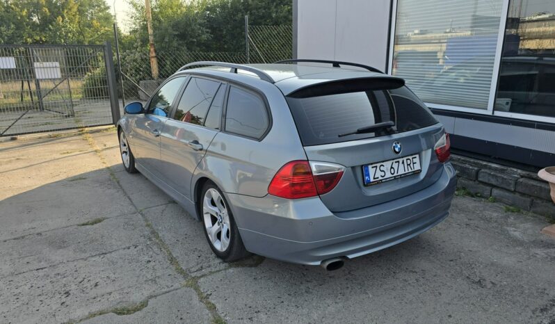 
								BMW  318  2008 full									