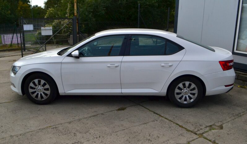 
								Škoda  Superb  2017 full									