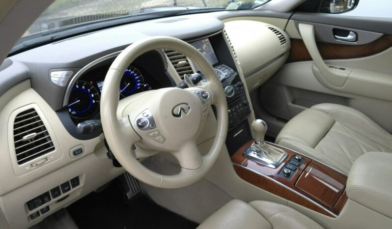 
								Infiniti  FX 50  2012 full									