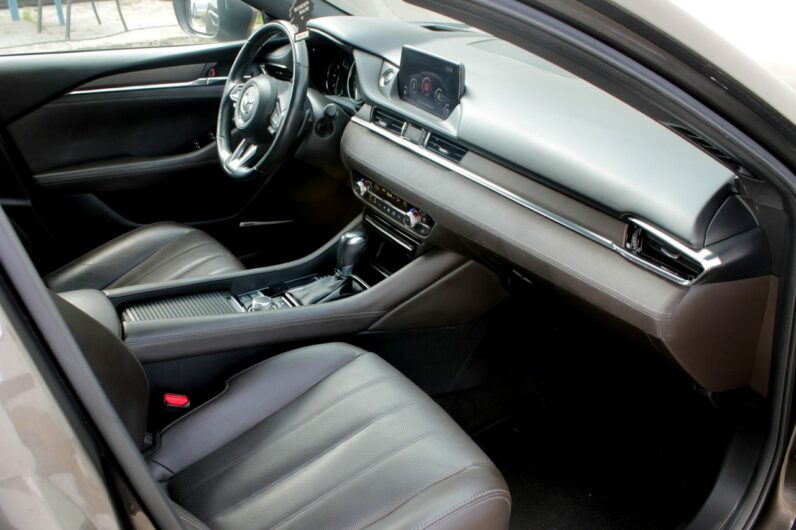 Mazda  6