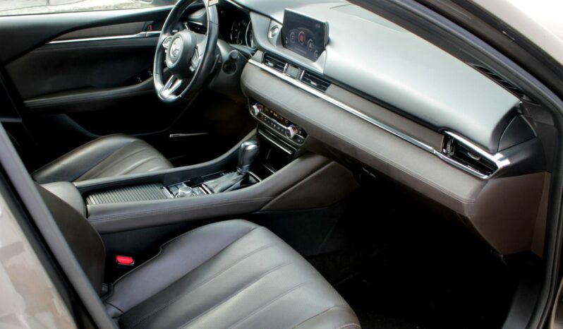 
								Mazda  6 full									