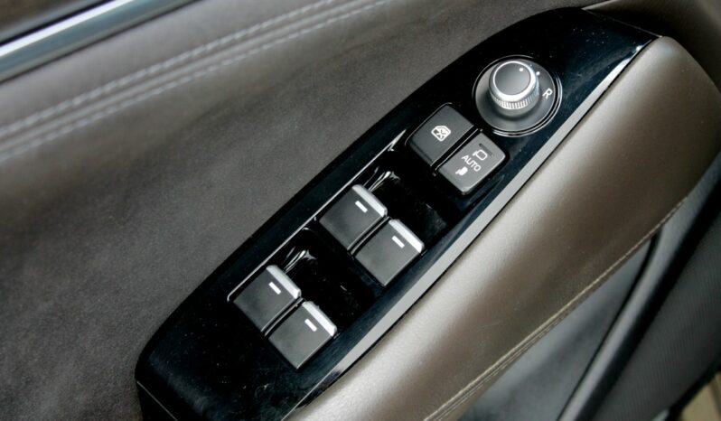 
								Mazda  6 full									