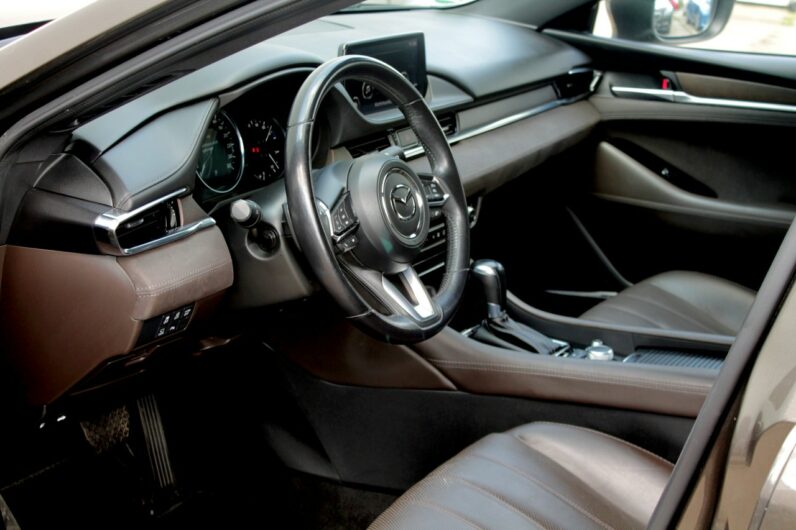 Mazda  6